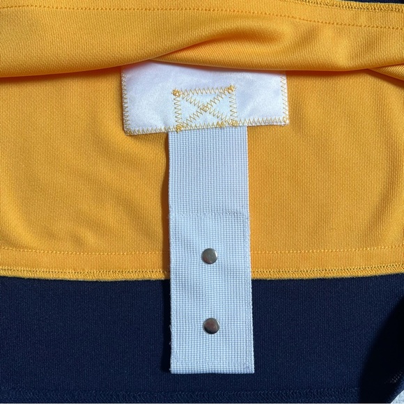 ADIDAS / NASHVILLE PREDATORS / NHL GOLD WATSON 51 LONG SLEEVE HOCKEY JERSEY - Picture 10 of 12